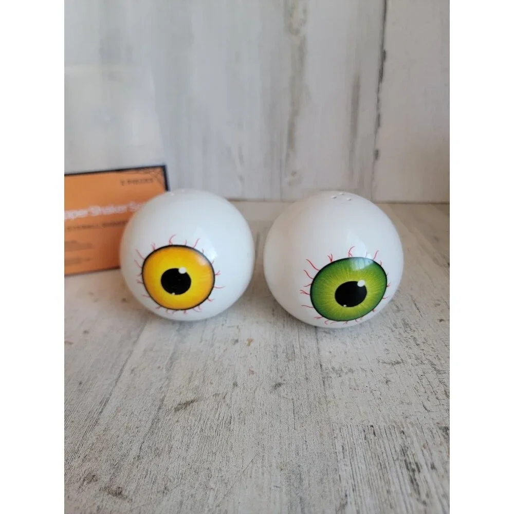 Ceramic eyeball Halloween‎ salt pepper shaker kitchen set home decor